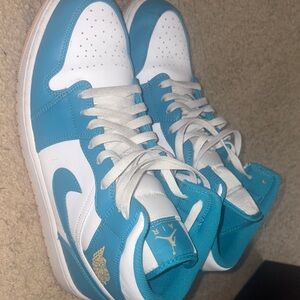 Jordan Blue and White Sneakers-1 Mid